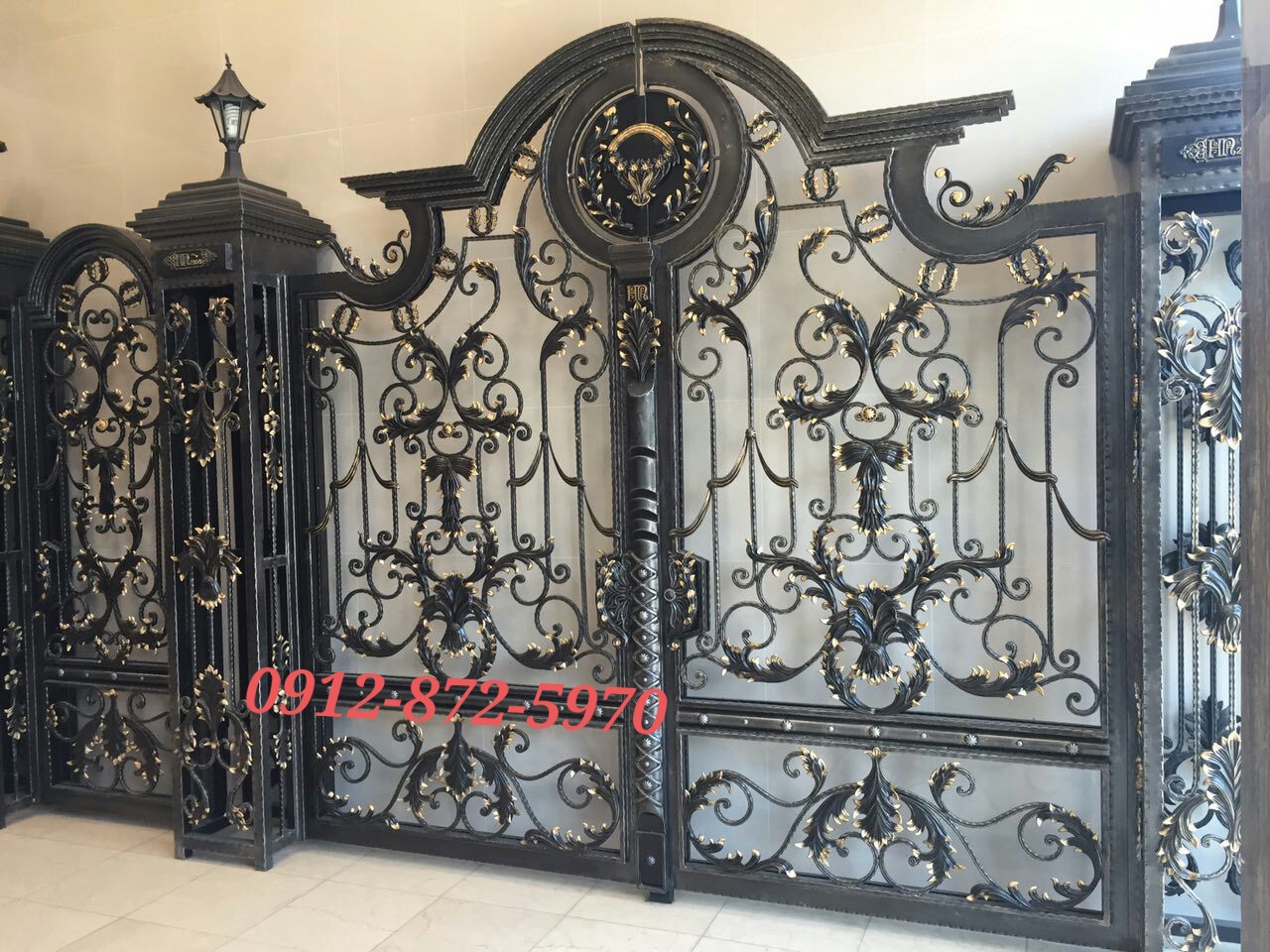 درب باغی روس،درب حیاطی روس،درب ویلا روس،درب خانه روس،دروازه روس،درب پارکینگ روس